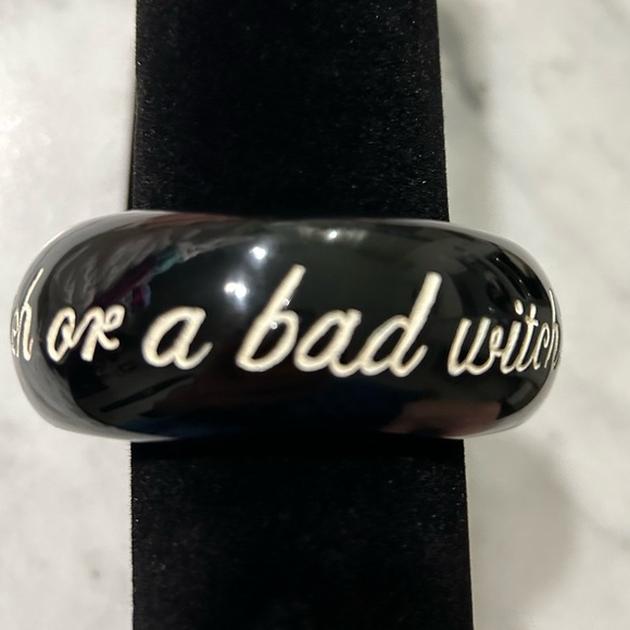 Jessica Kagan Kushman “Are You a Good Witch …” black bangle bracelet - Picture 4 of 8